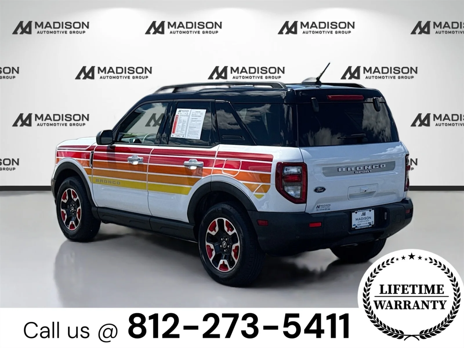 Used 2025 Oxford White Ford Free Wheeling image 7