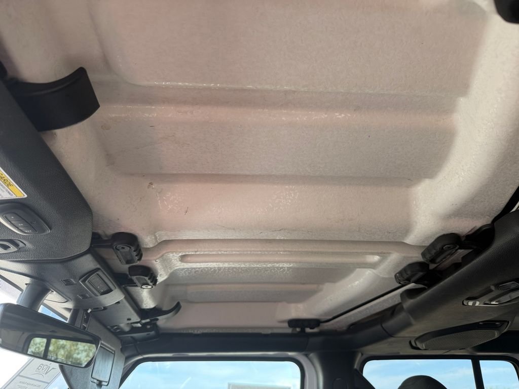 Used 2023 White Jeep Rubicon image 23