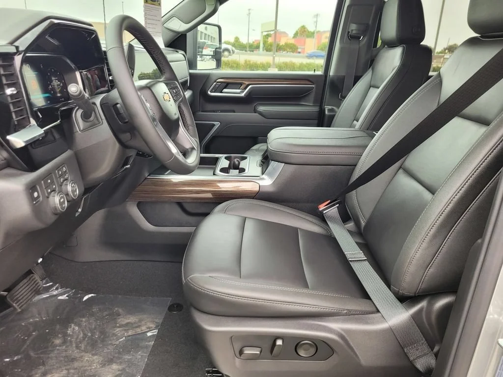 2026 Chevrolet Silverado 3500 HD LT - Photo 11