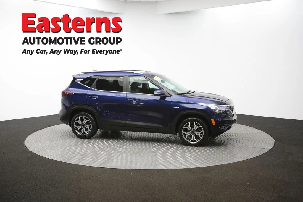 Used 2022 Blue Kia EX image 47