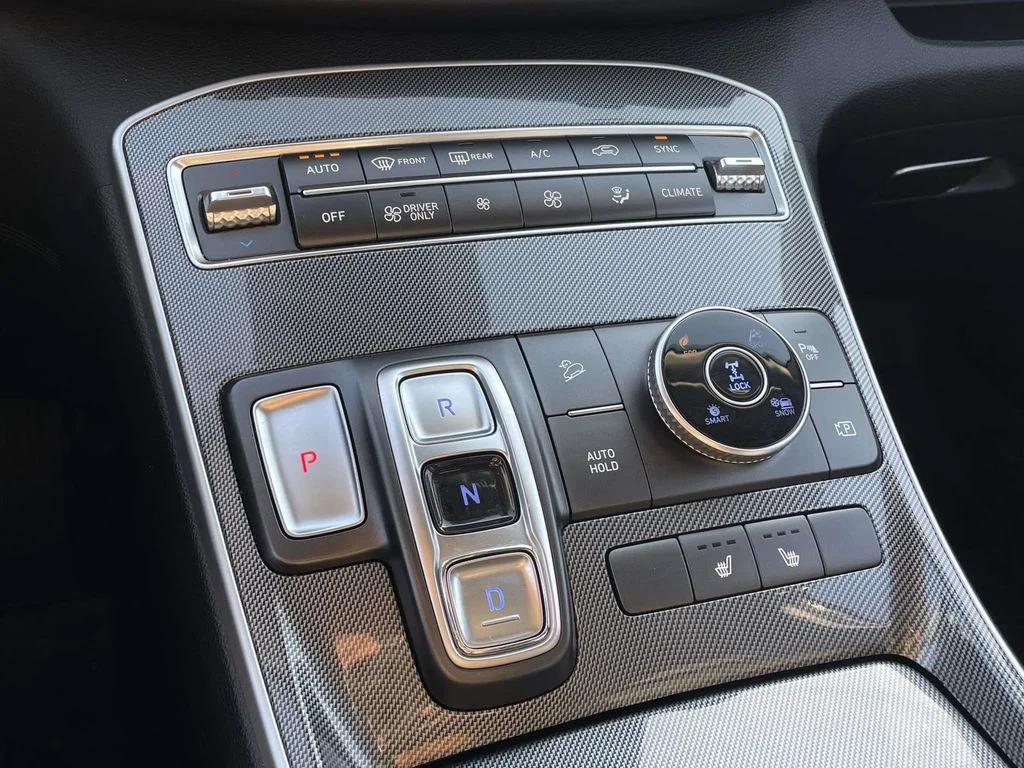 Used 2022 Shimmering Silver Hyundai Blue image 20