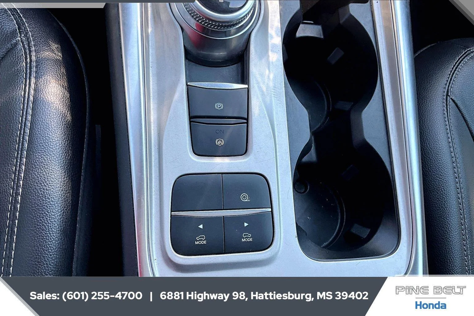 Used 2023 Iconic Silver Ford Limited image 23