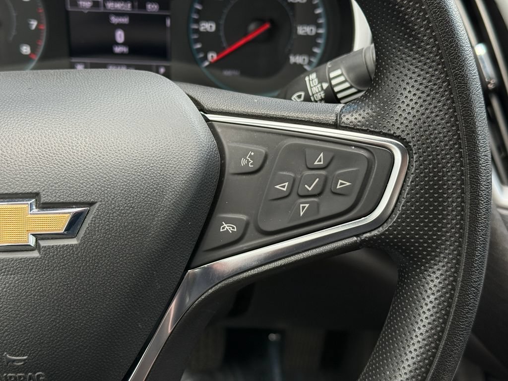 Used 2024 Summit White Chevrolet 1LT image 20