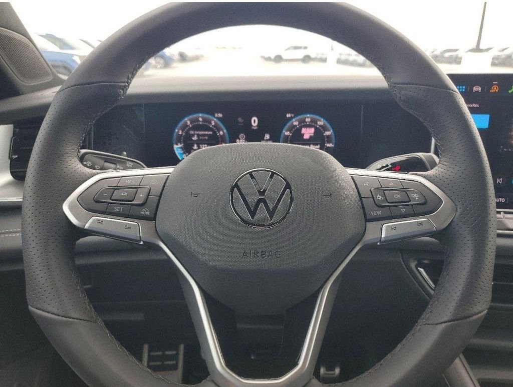 New 2026 Beige/tan Volkswagen 2.0T SE R-Line Black image 14