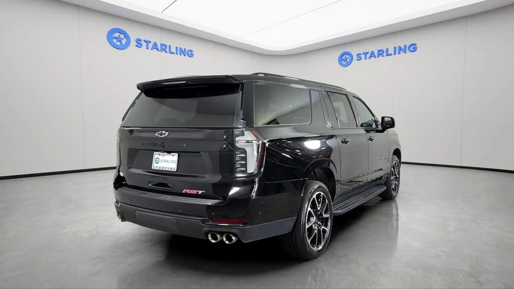 2025 Chevrolet Suburban RST - Photo 8
