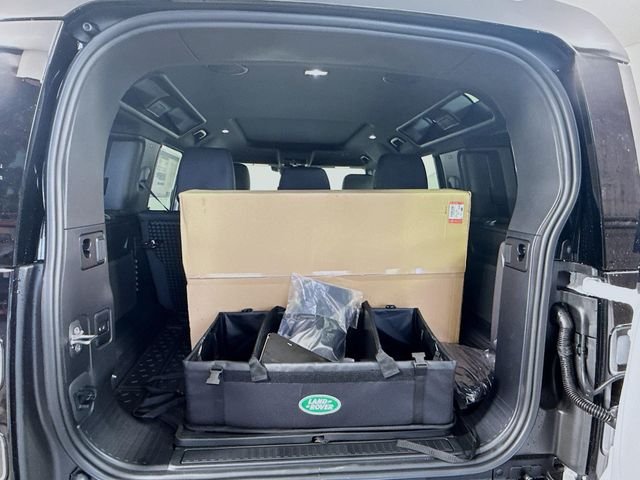 2026 Land Rover Defender X-Dynamic SE - Photo 28