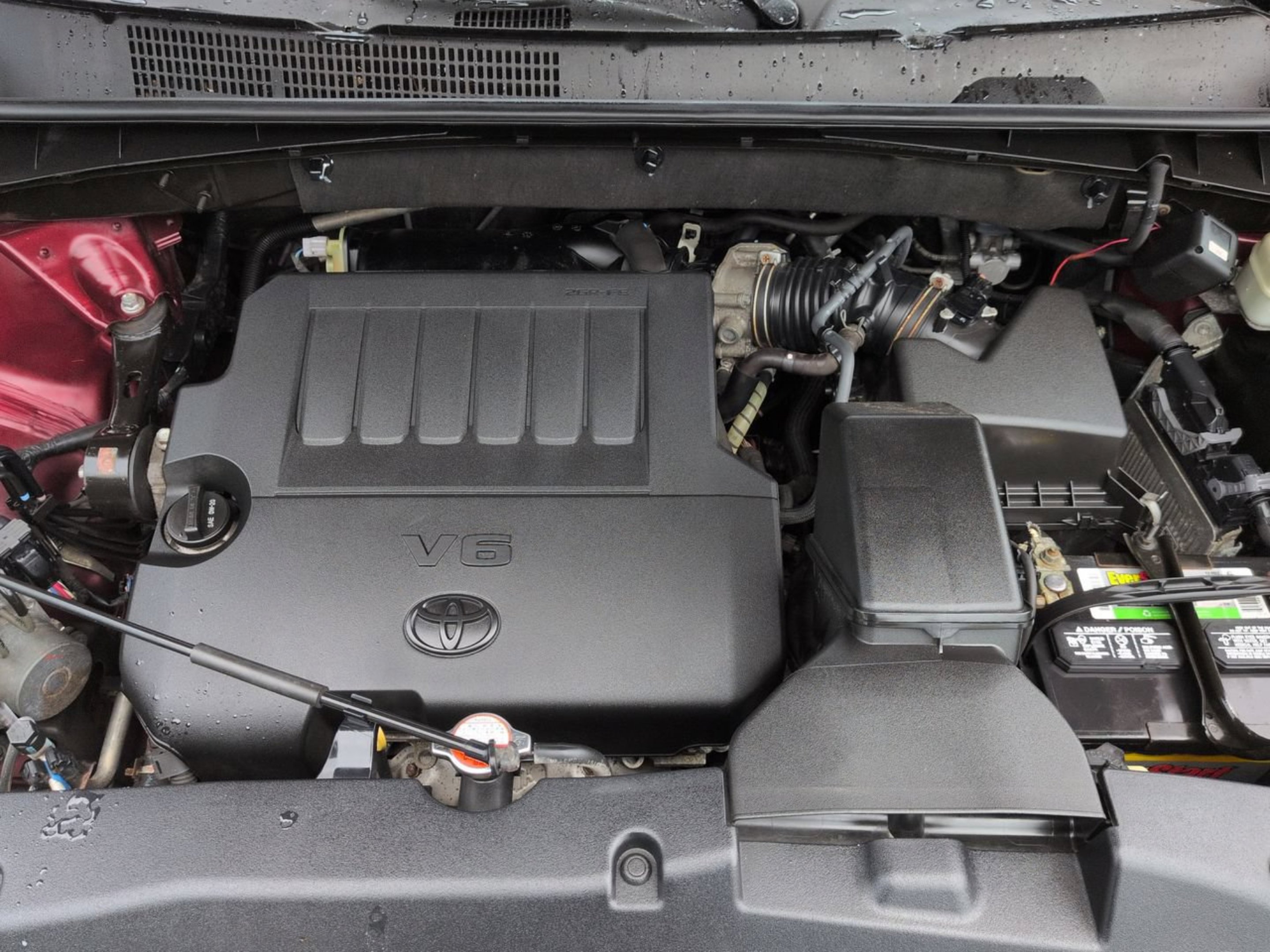 Used 2016 Ooh La La Rouge Mica Toyota XLE V6 image 14