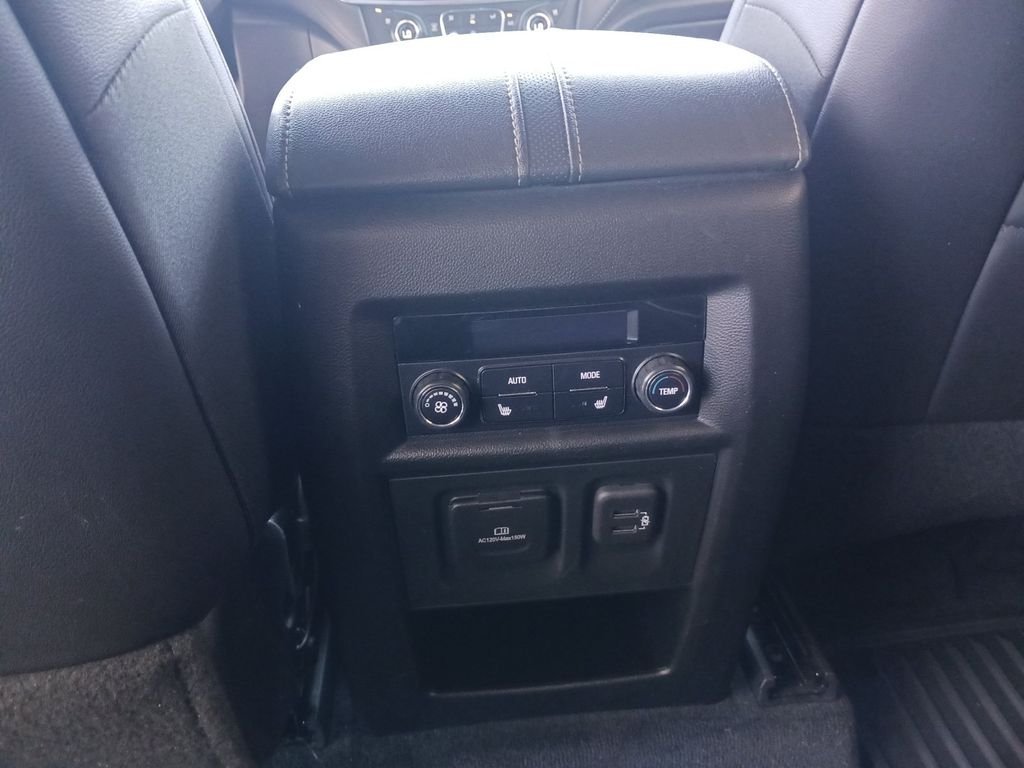Used 2022 Black Chevrolet Premier image 22