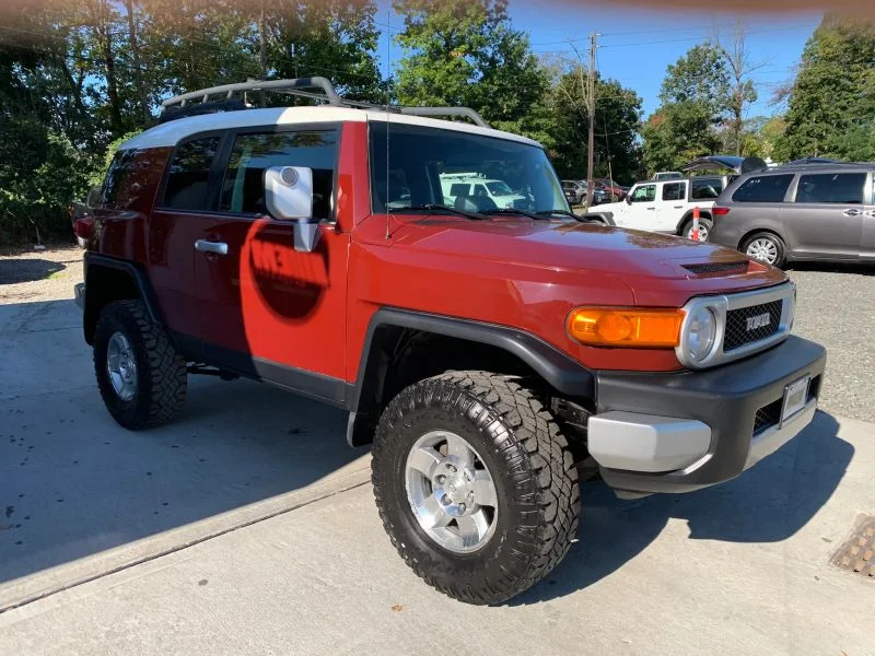 Used 2008 Red Toyota Sport Utility 2D image 21