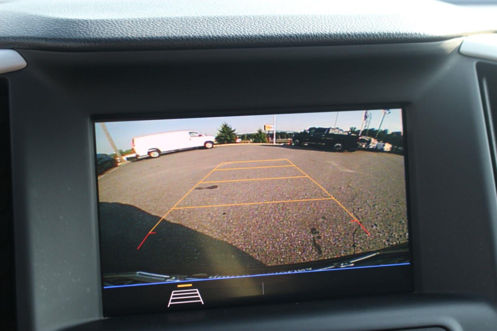Used 2020 EBONY TWILIGHT METALLIC GMC SLE image 24