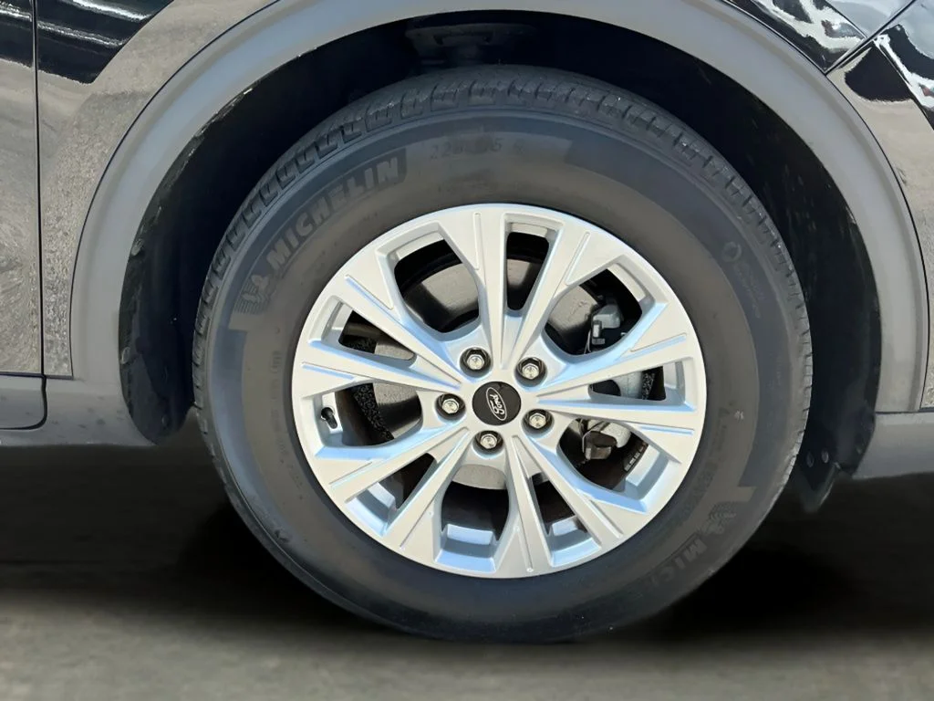 Used 2024 Black Ford Active image 31