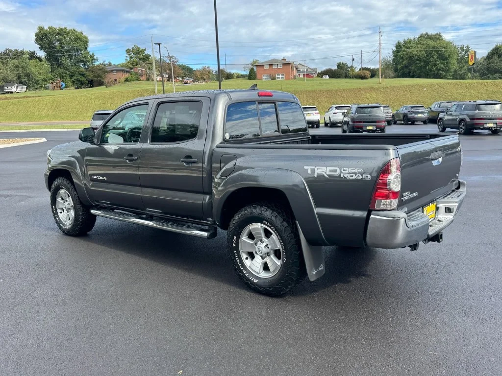 Used 2015 Gray Toyota Base image 4