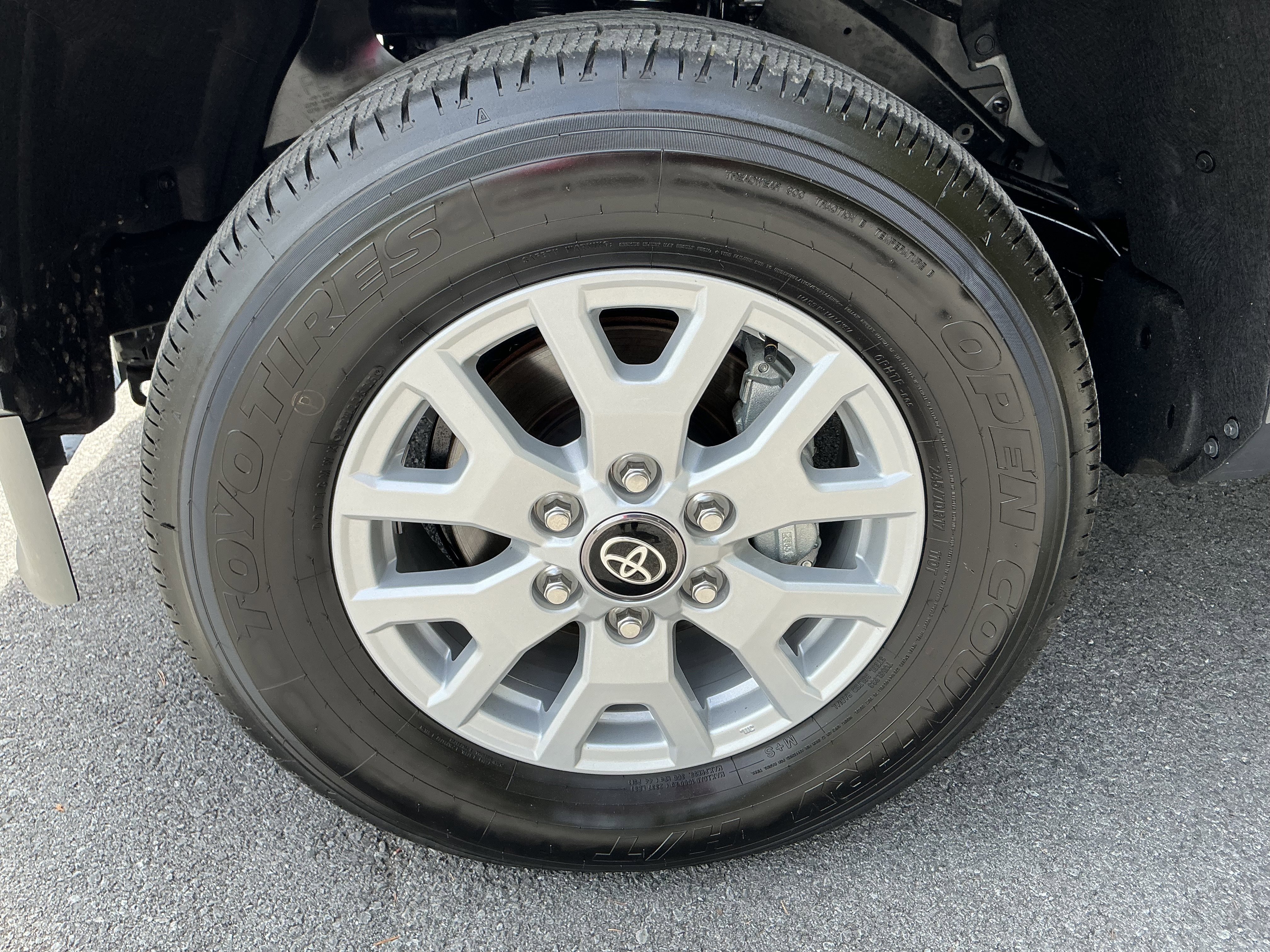 Used 2026 Underground Toyota SR5 image 5