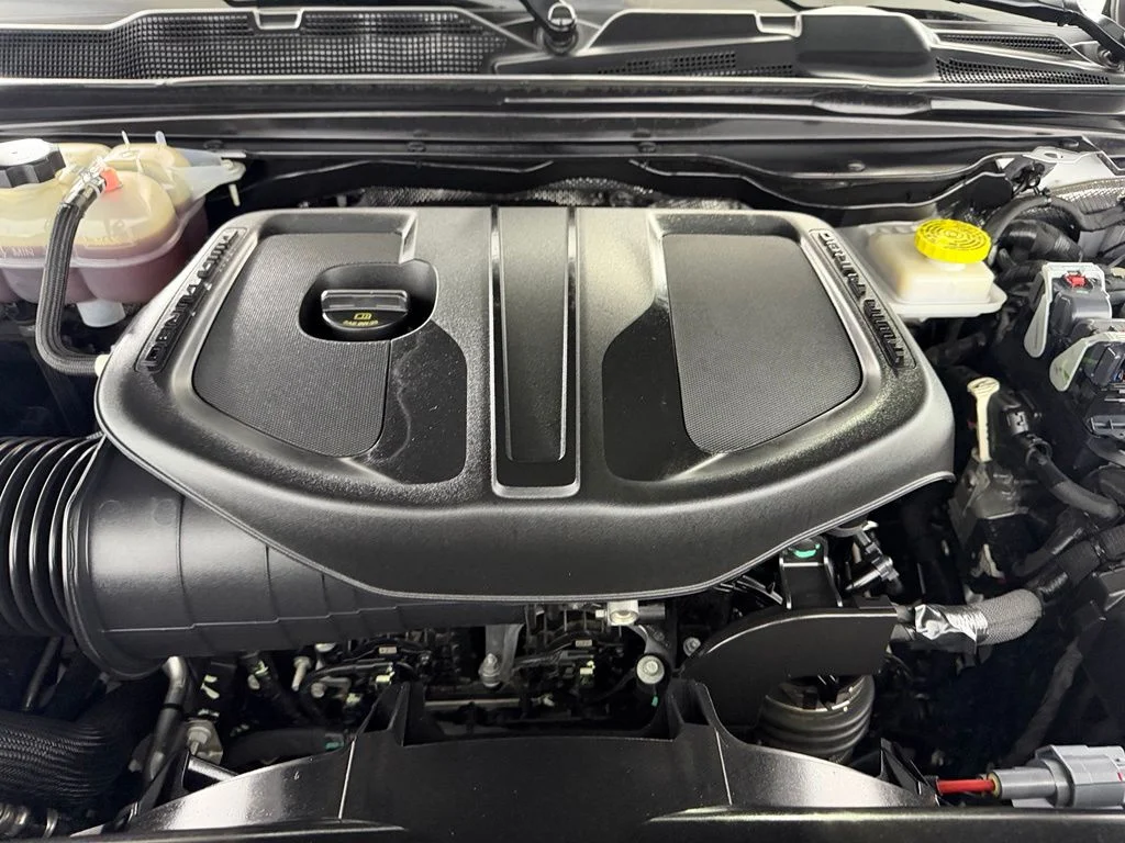 Used 2025 White Ram Laramie image 34