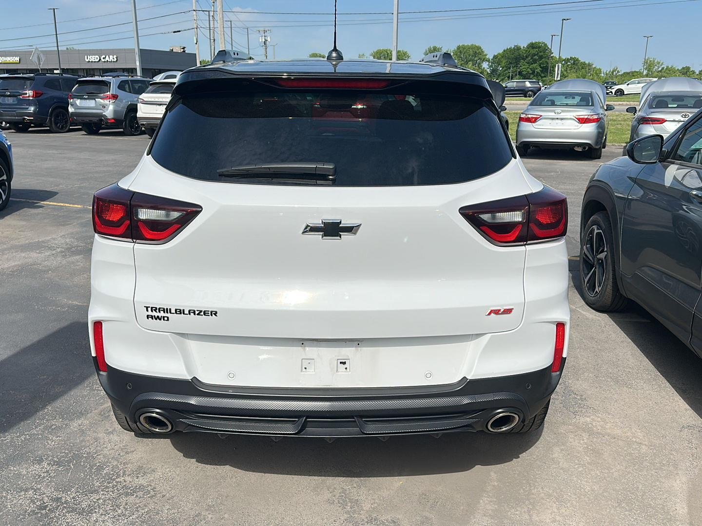 Used 2024 Summit White Chevrolet RS image 3