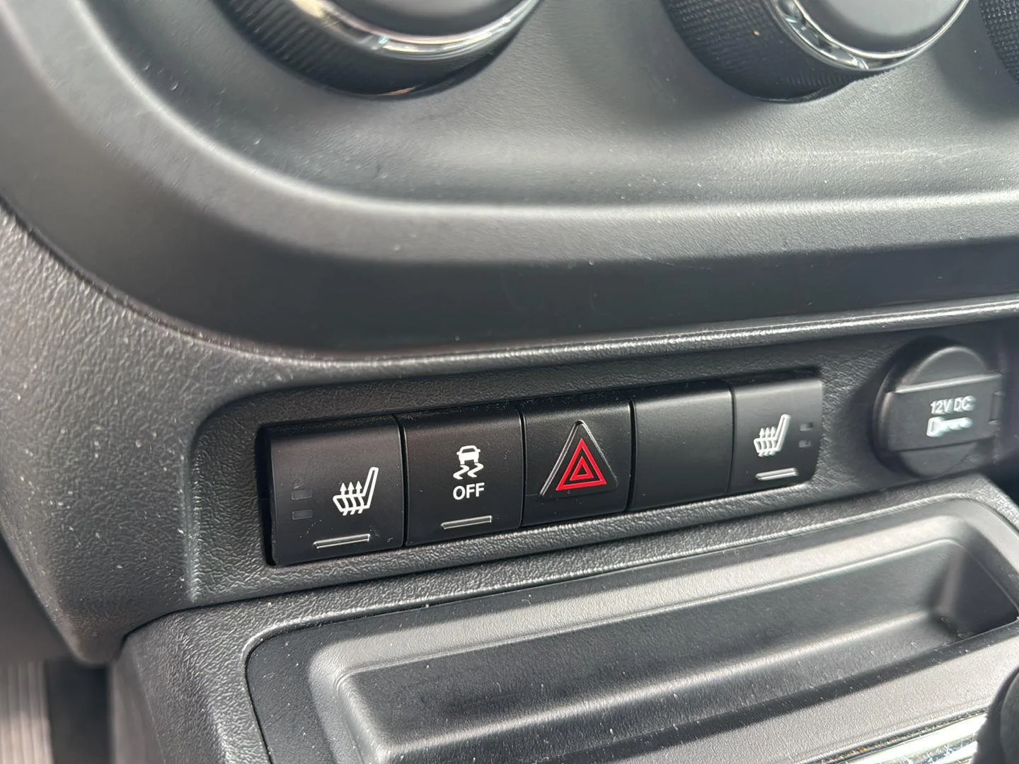 Used 2016 Bright White Clearcoat Jeep High Altitude Edition image 8