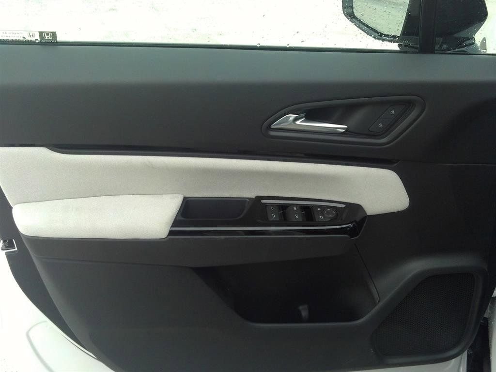 2026 Honda Prologue EX - Photo 15