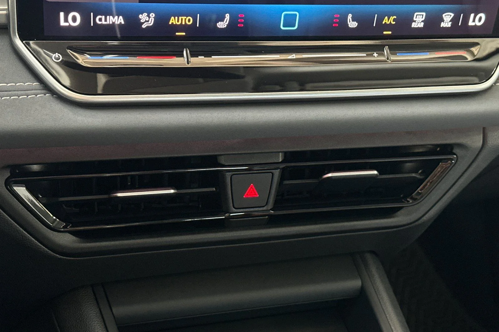 New 2026 Black Volkswagen 2.0T SE image 18