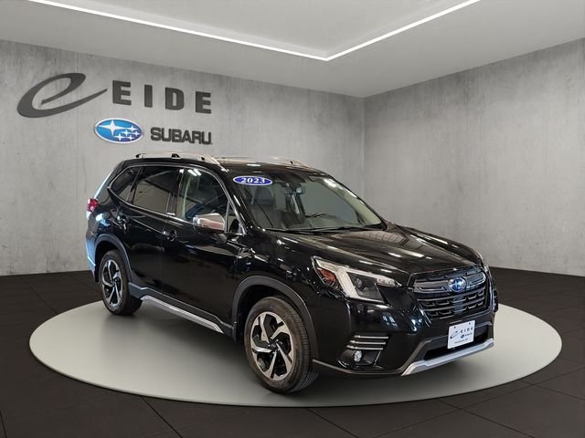 2023 Subaru Forester Touring's photo