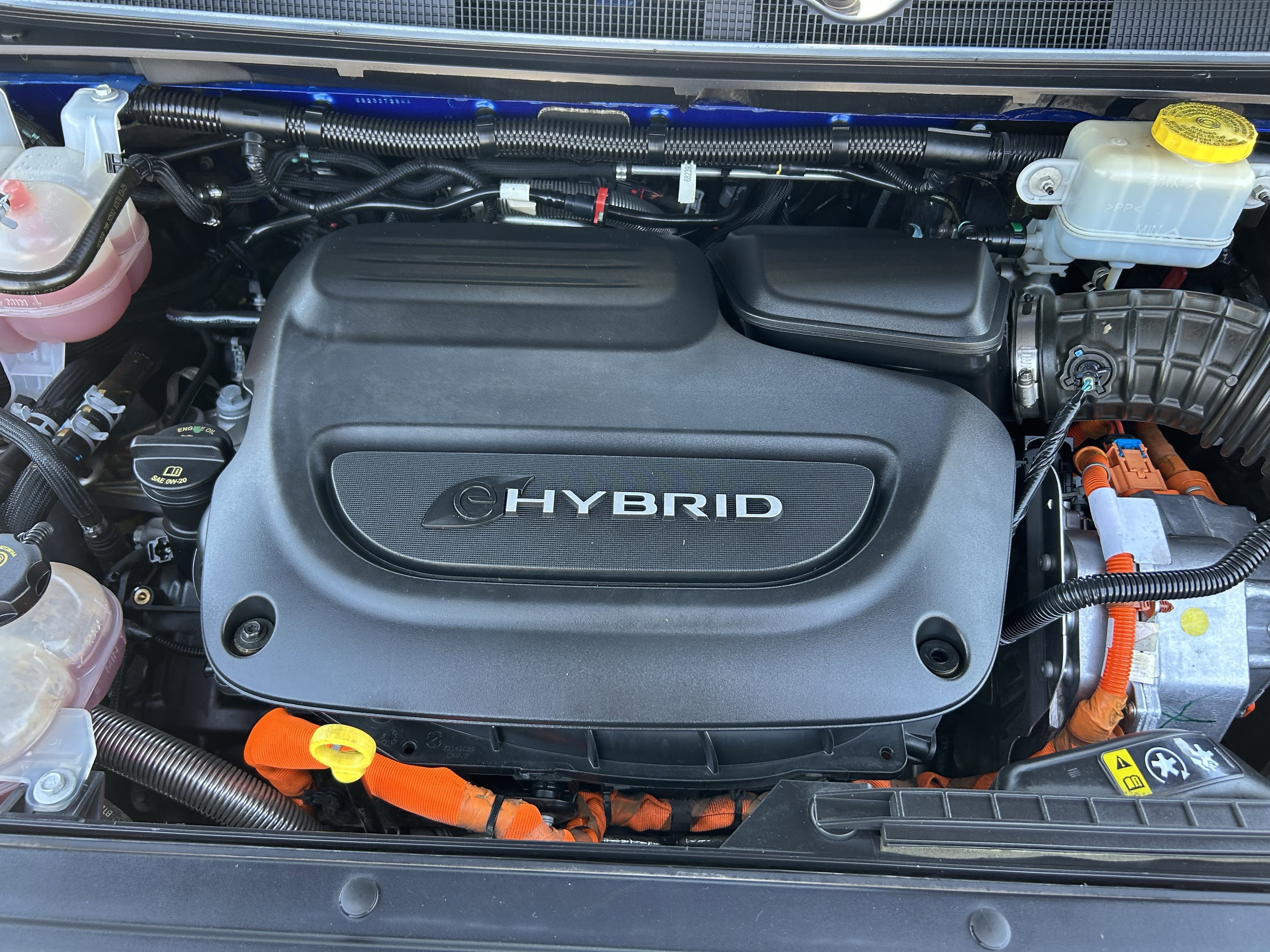 Used 2021 Ocean Blue Metallic Chrysler Hybrid Limited image 33