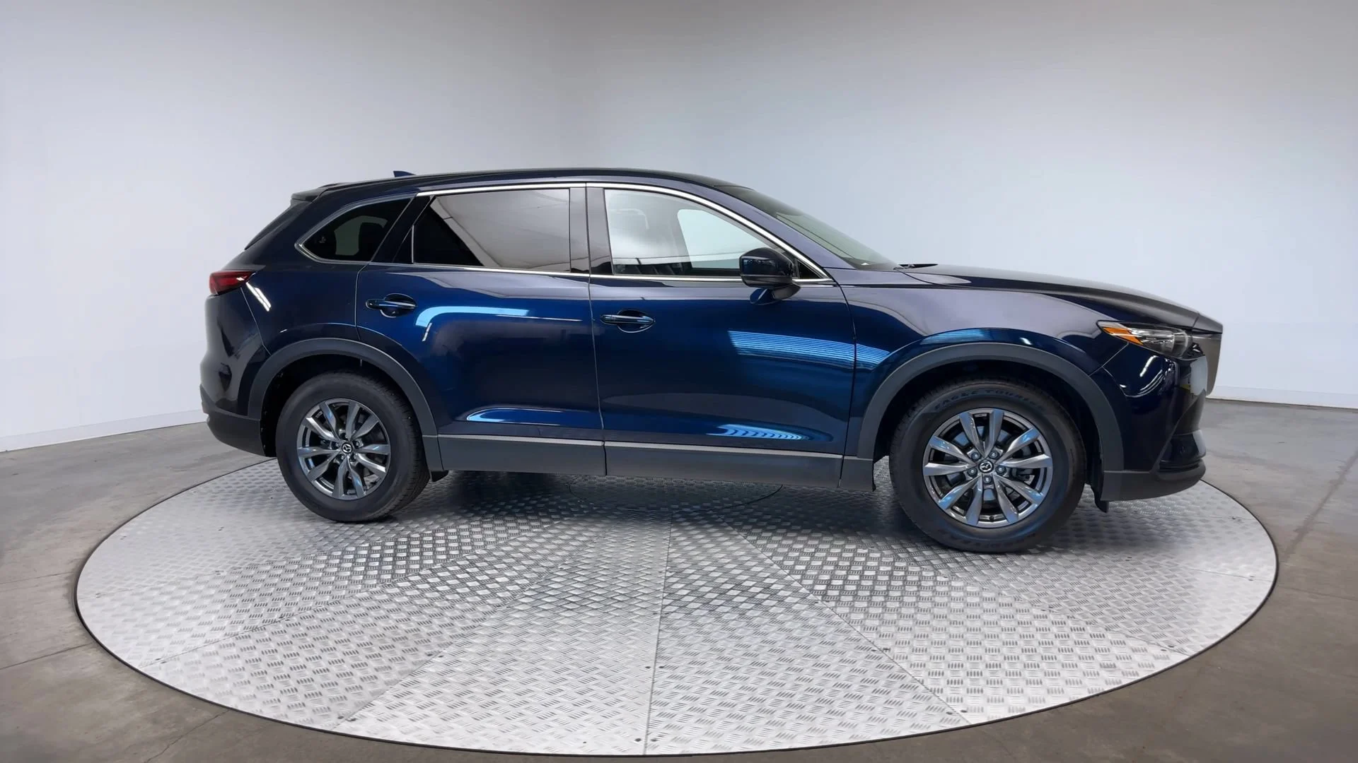 Used 2020 Deep Crystal Blue Mica Mazda Touring image 9