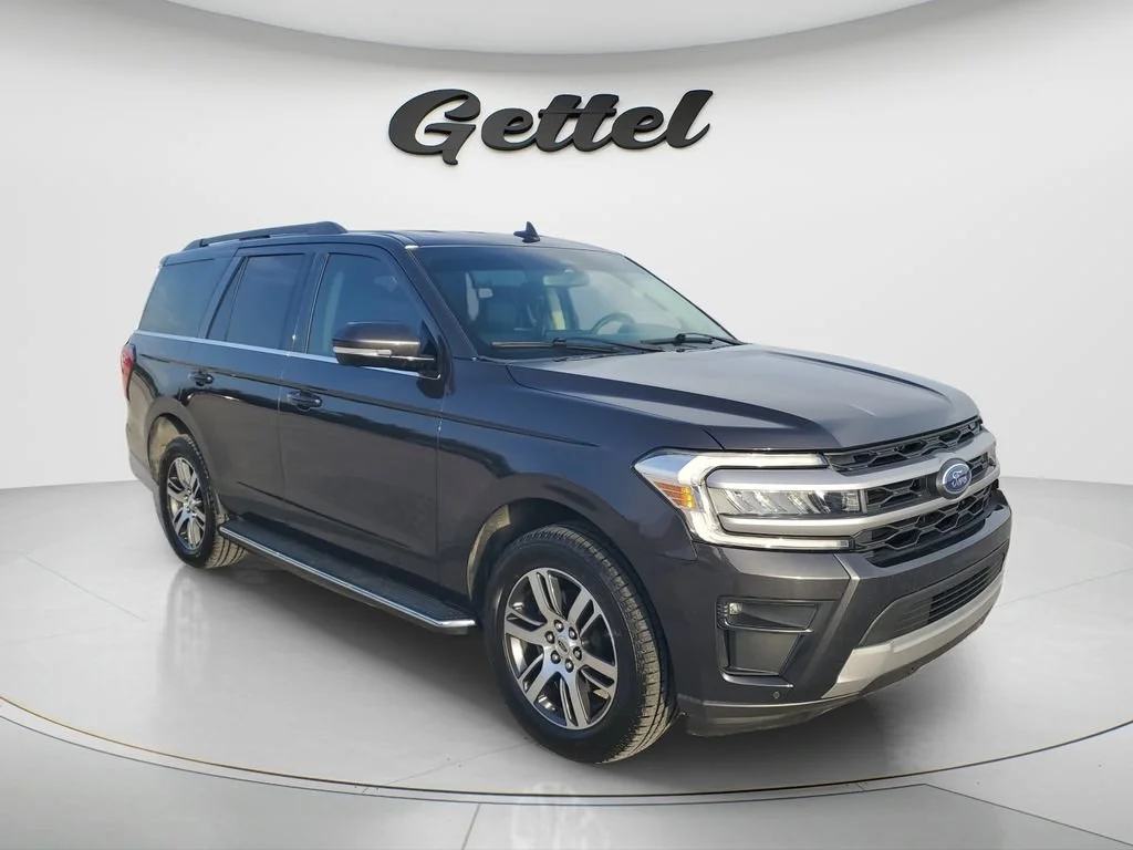 Used 2022 Gray Ford XLT image 2