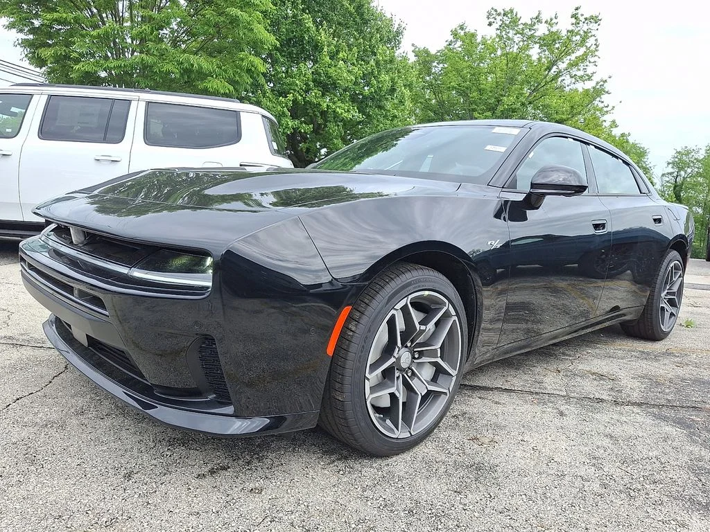 New 2026 Diamond Black Crystal Pearlcoat Dodge R/T image 2