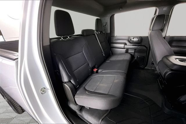 Used 2023 White Chevrolet Custom image 24