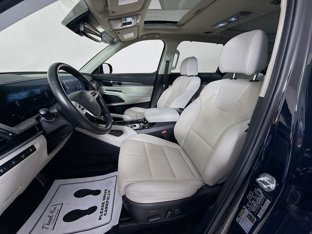 Used 2024 Ebony Black Kia SX image 2