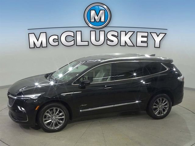 2023 Buick Enclave Avenir AWD's photo
