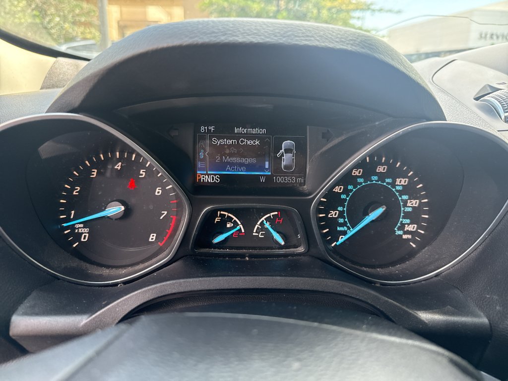 Used 2014 Gray Ford SE image 1