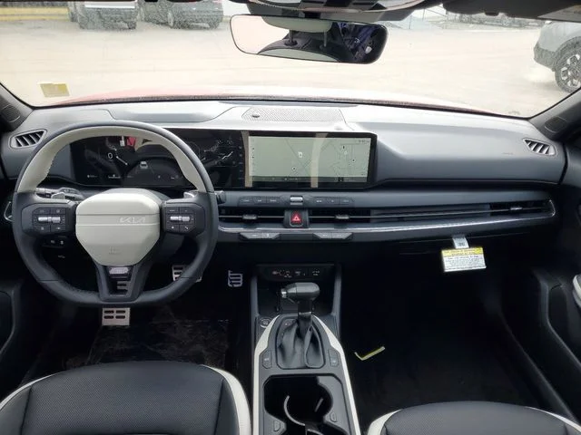 2025 Kia K4 GT-Line Turbo - Photo 23