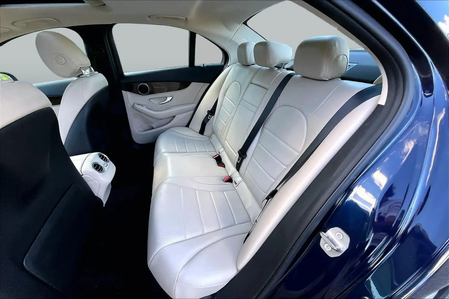 Used 2019 Lunar Blue Metallic Mercedes-Benz C 300 image 20