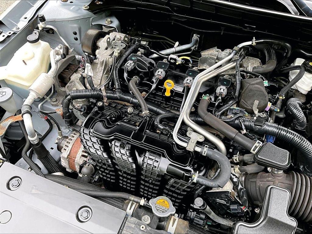 Used 2023 Silver Nissan 2.5 S image 33