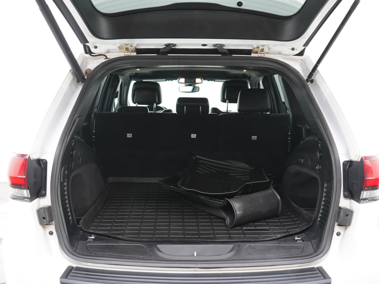 Used 2020 Bright White Clearcoat Jeep Altitude image 16