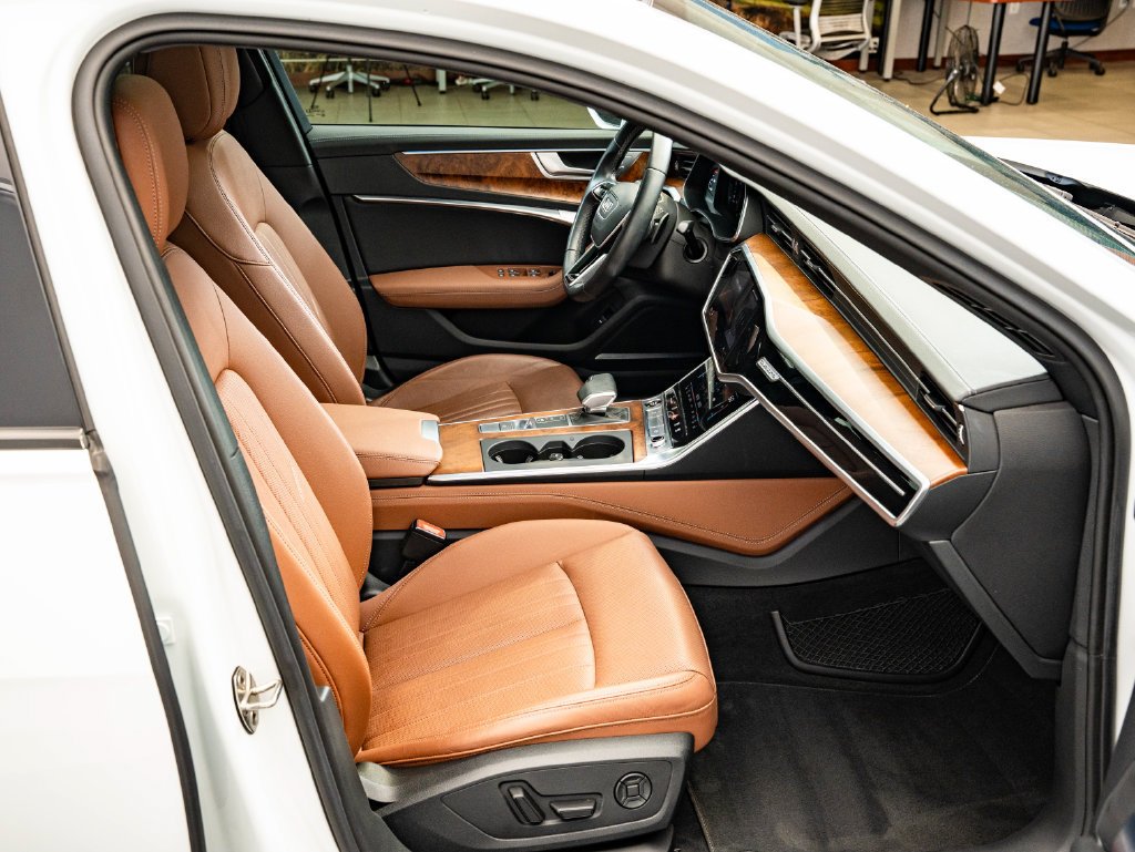 Used 2023 Glacier White Audi 55 Premium Plus image 24
