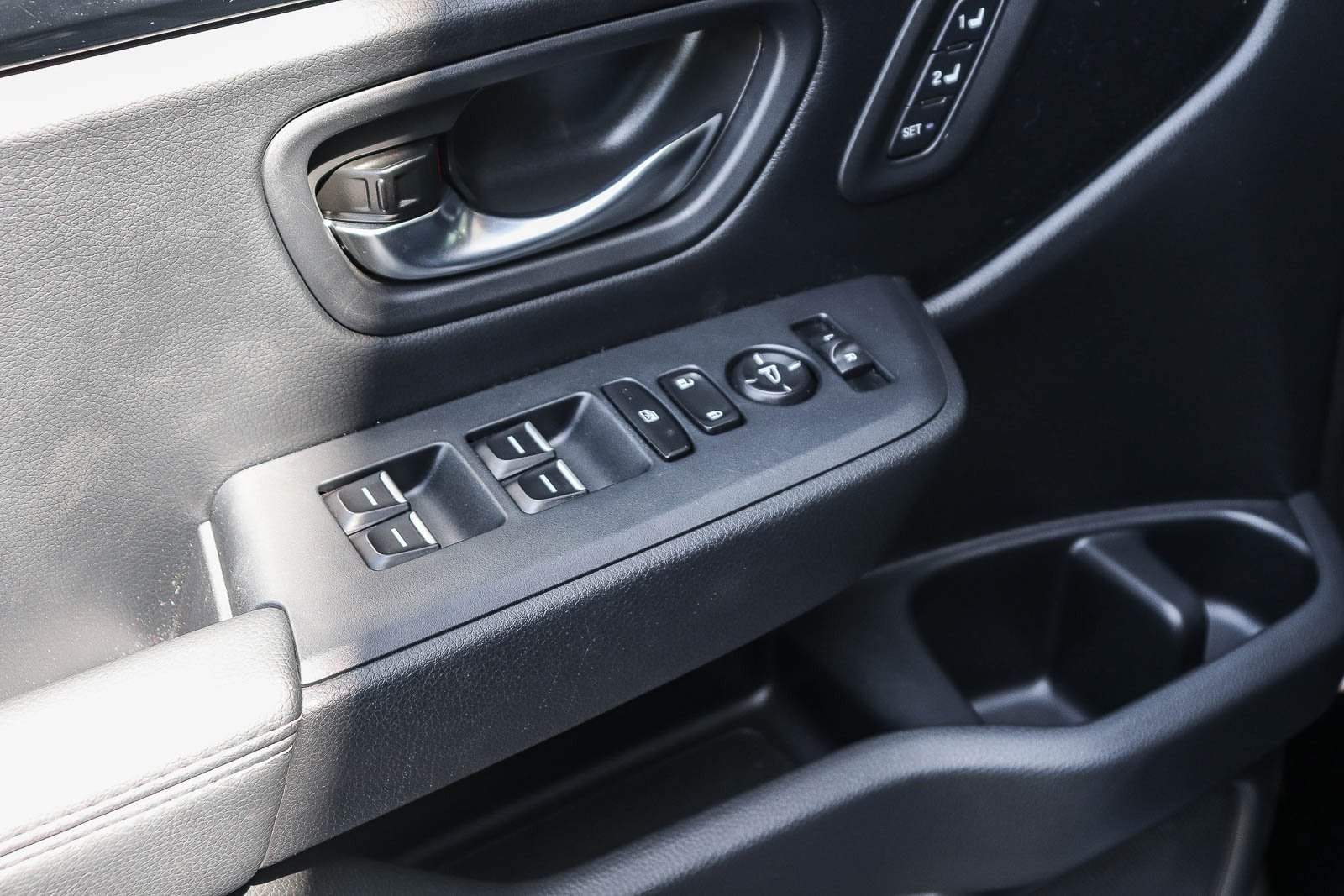 2025 Honda Pilot EX-L - Photo 25