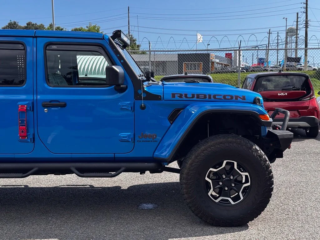 Used 2021 Blue Jeep Rubicon image 13