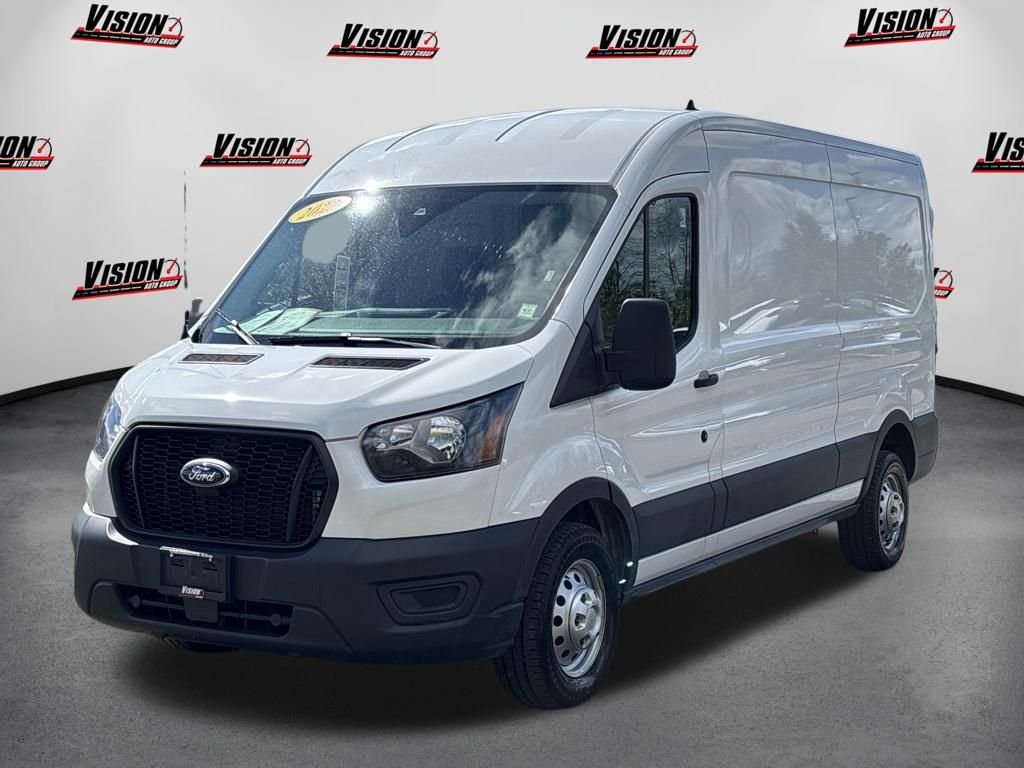 Used 2025 White Ford Base image 1