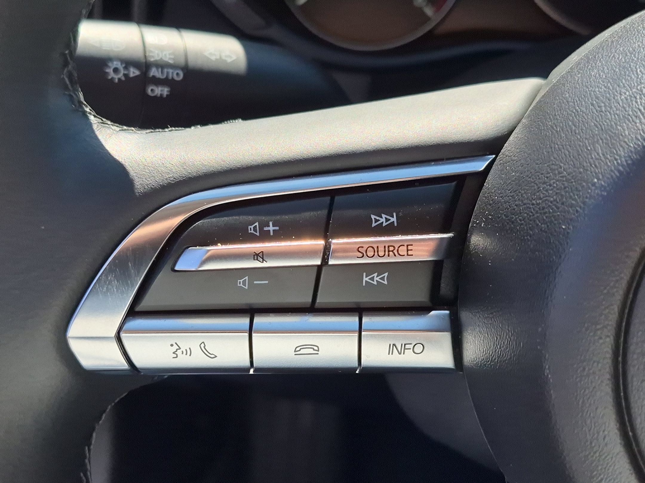 Used 2024 Wind Chill Pearl Mazda 2.5 S Premium Package image 17
