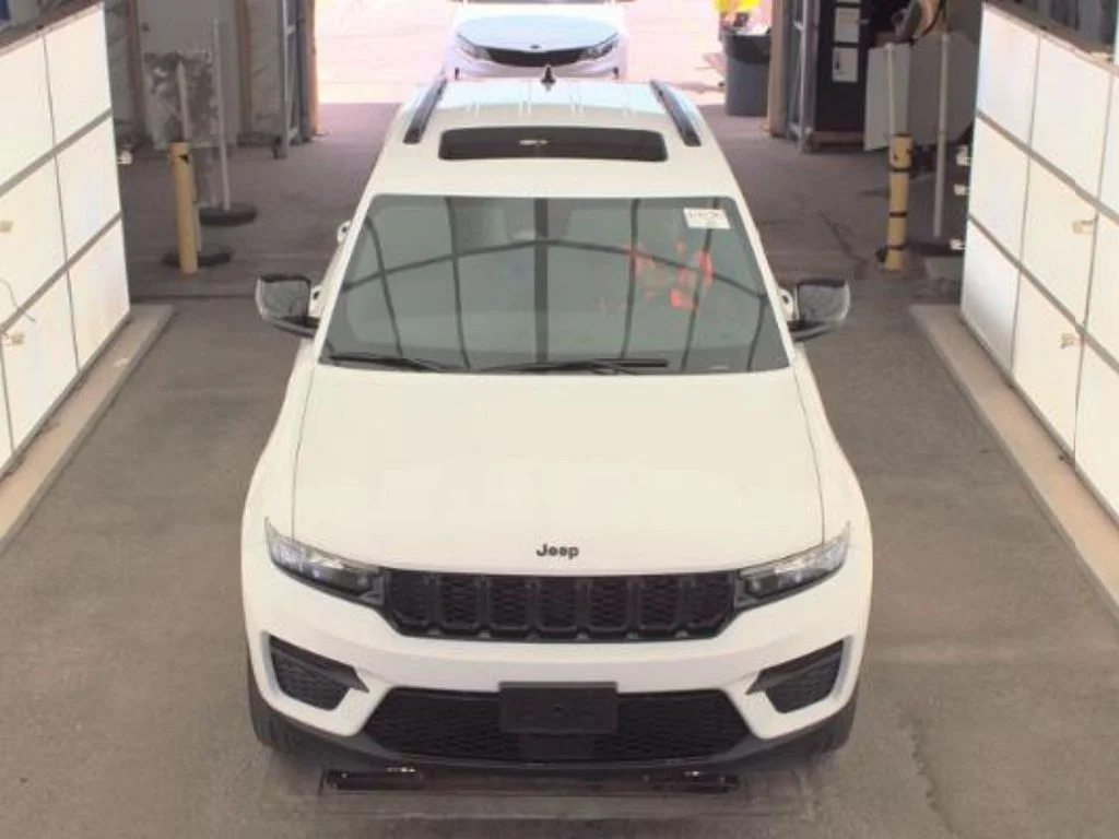 Used 2023 Bright White Clearcoat Jeep Altitude X image 2