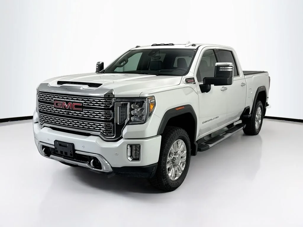 2020 GMC Sierra 4WD Crew Cab Standard Box Denali's photo