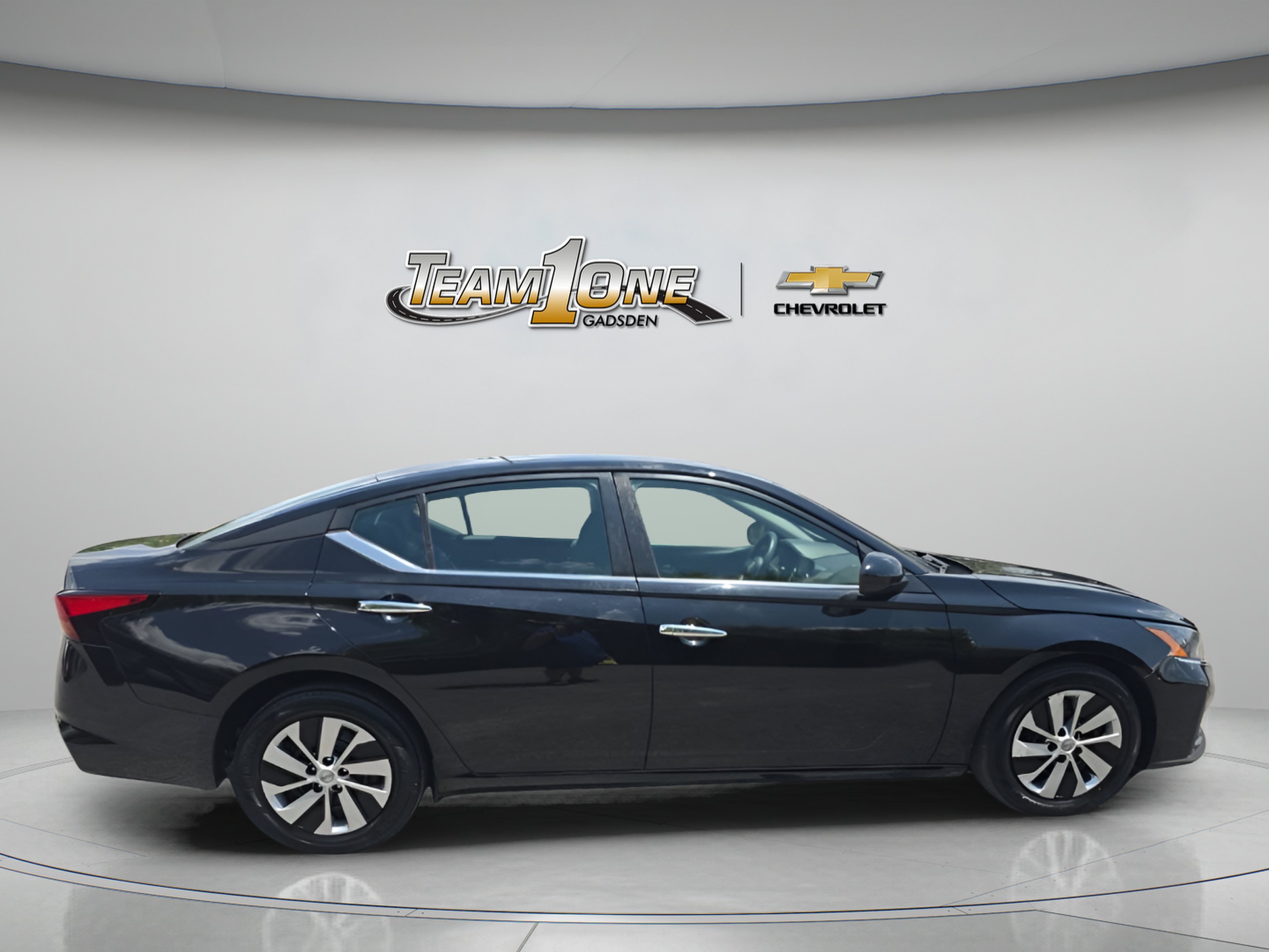 Used 2023 Black Nissan S FWD image 8