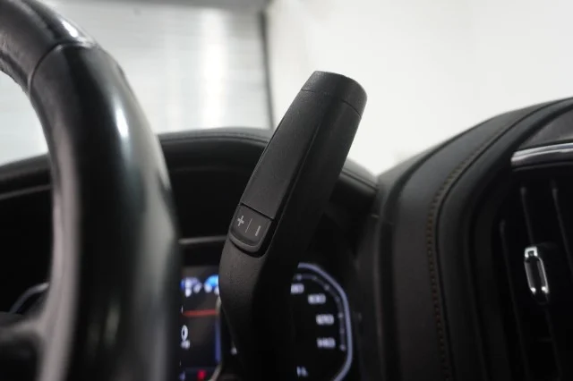 Used 2021 BLACK GMC AT4 image 30