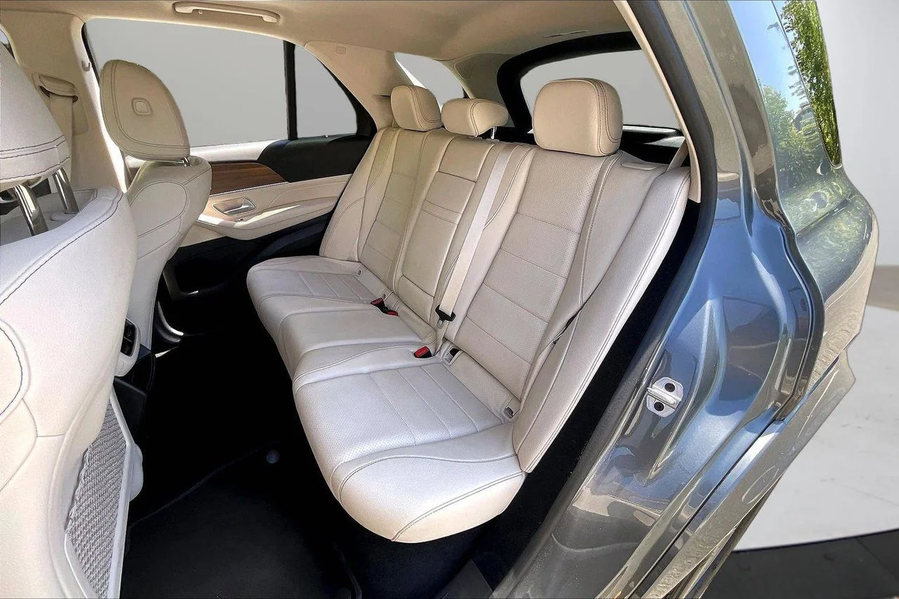 Used 2023  Mercedes-Benz GLE 450 image 24