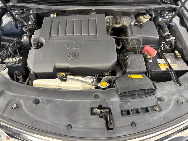 Used 2015 Gray Toyota Limited image 17