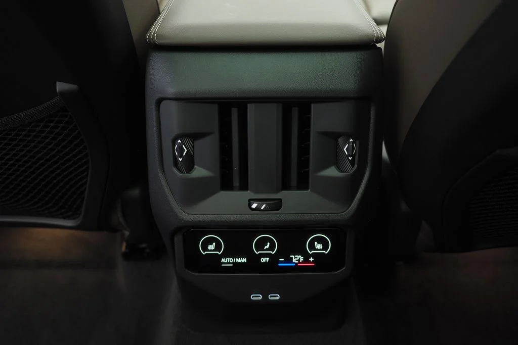 New 2026 Black Sapphire Metallic BMW 30 xDrive image 20
