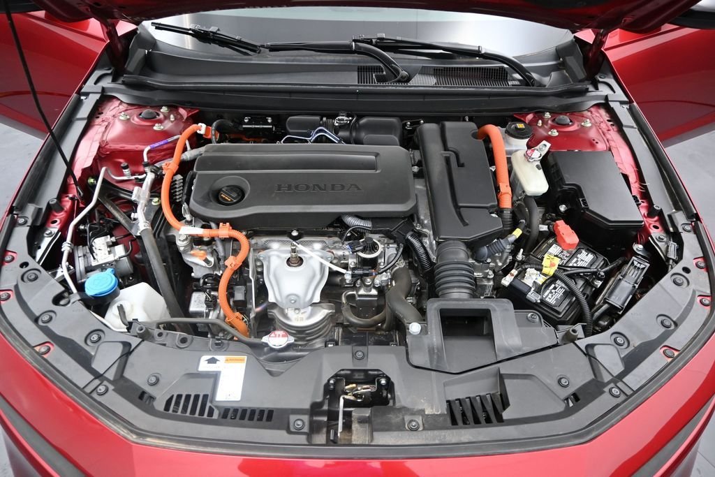 Used 2023  Honda Sport image 12
