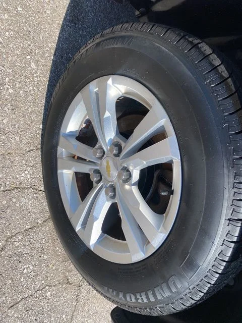 Used 2011 Gray Chevrolet LS image 31