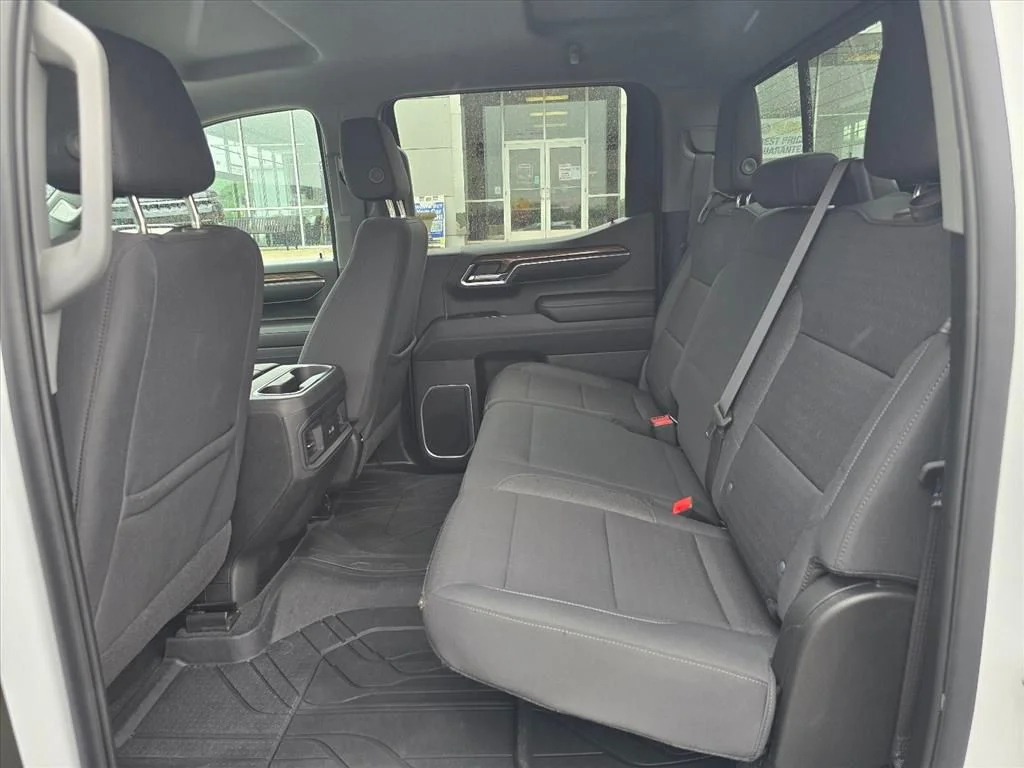 Used 2024 White Chevrolet RST image 12